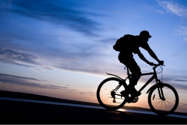 The Correct Way to Drink Water for Outdoor Riding